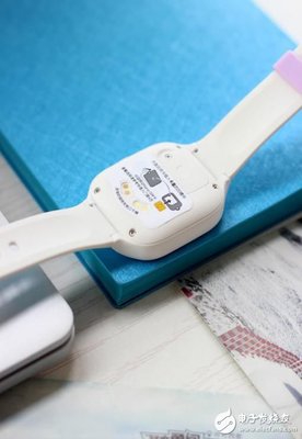 华为最新儿童智能手表评测 科技守护，色彩点亮童年